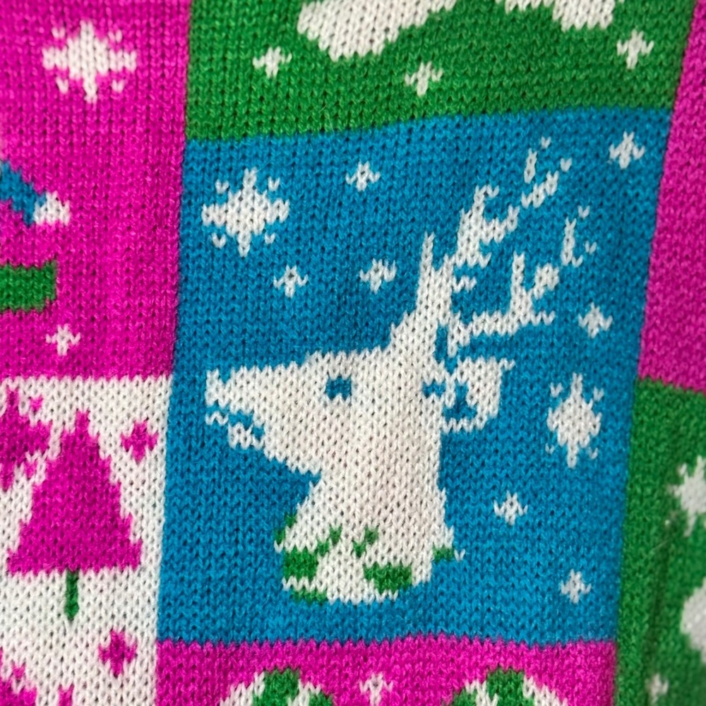 Party Sweater Dec. 25th Ugly Christmas Sweater Teal / Pink Size Unisex Medium - Picture 9 of 11